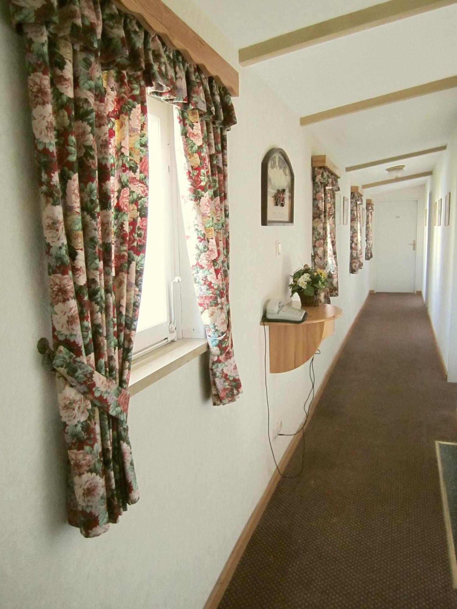 Motel ฮัมบูร์ก ภายนอก รูปภาพ